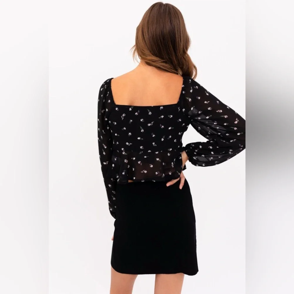 Sweetheart Floral Blouse with Front Tie - Picture 6 of 7